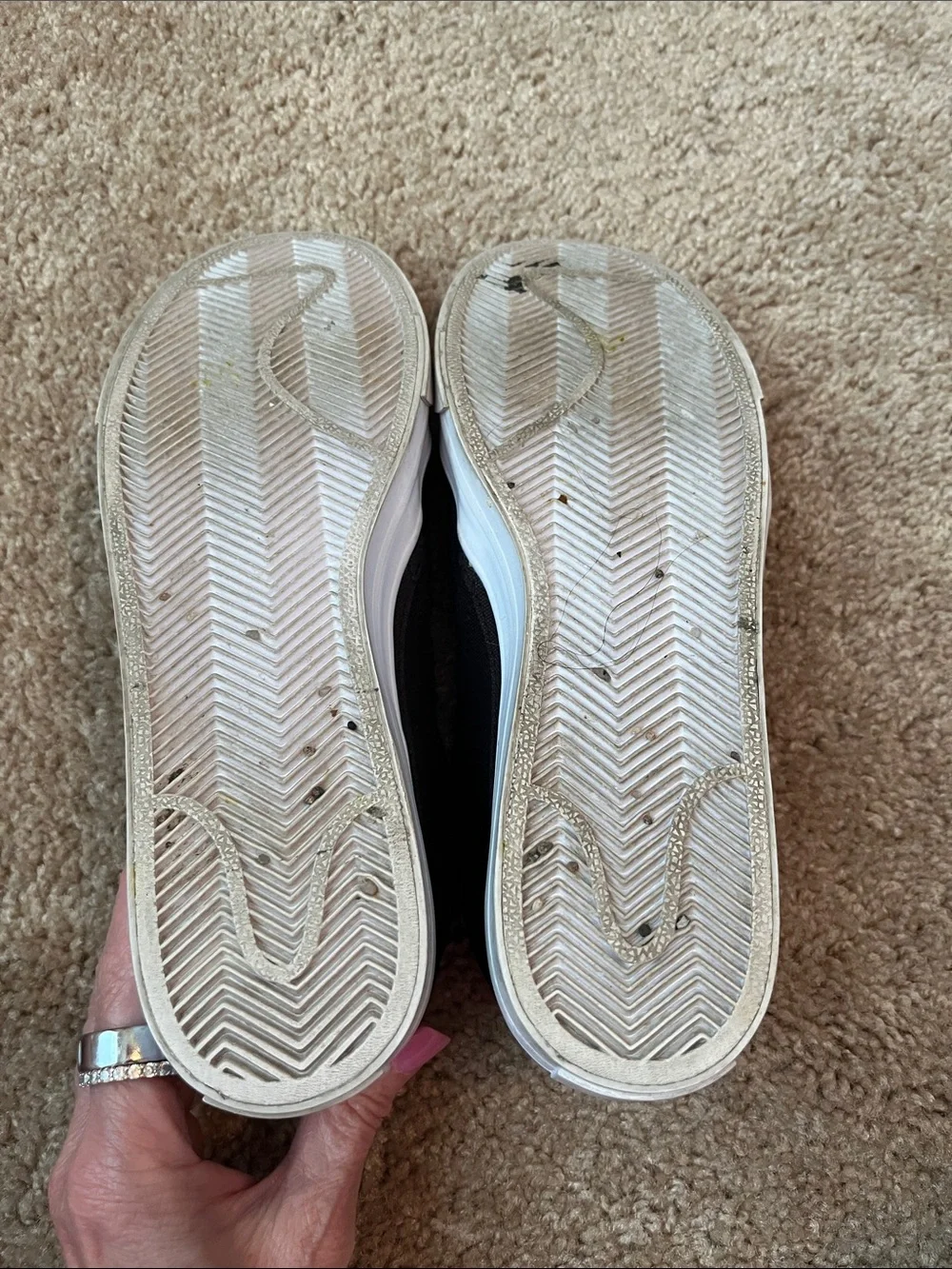 Nike Court Legacy Slip Ons